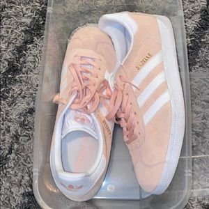 Addidas sneakers